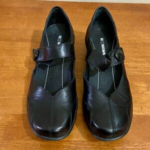 Romika Black Leather Mary Jane Loafer- Size 39 / 8